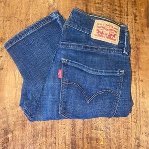 Levi Cropped Jeans